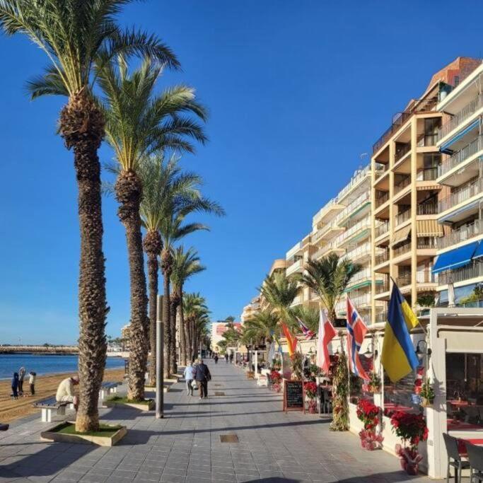 Bungalow Avec Piscine Torrevieja Extérieur photo