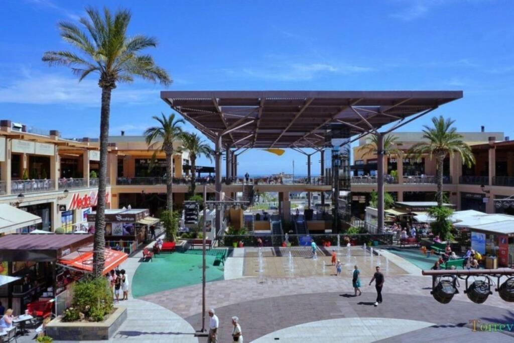 Bungalow Avec Piscine Torrevieja Extérieur photo